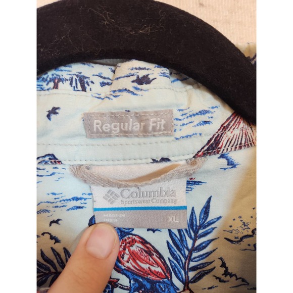 Columbia Men's Blue Allover Printed Regular Fit Short‎ Sleeve Button Up Shirt XL - Picture 3 of 6
